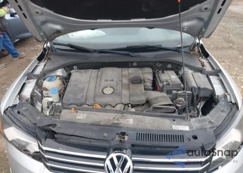 2013 Volkswagen Passat 2.5L Se из США, поврежденный, VIN 1VWBP7A34DC060709